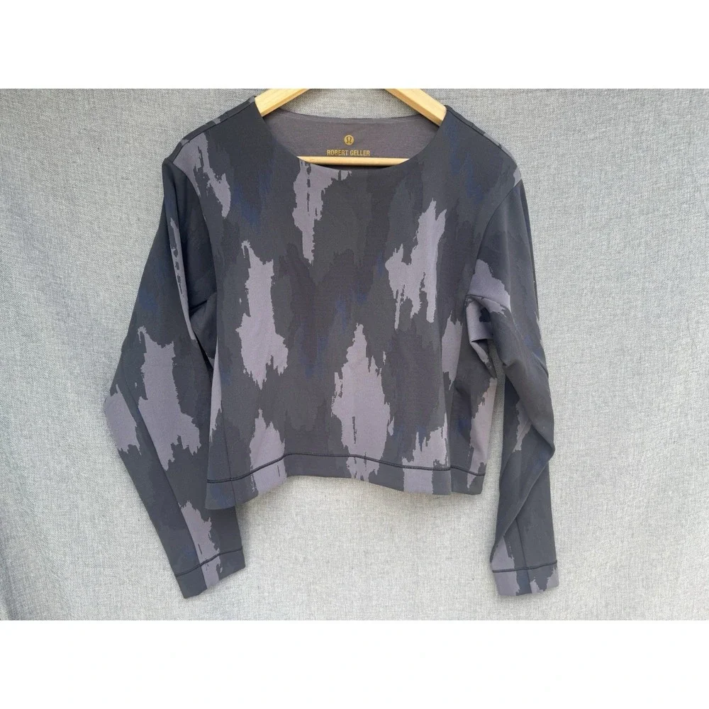 Lululemon x Robert Geller Womens Take‎ The Moment Camo Crop Sweatshirt Sz M/L